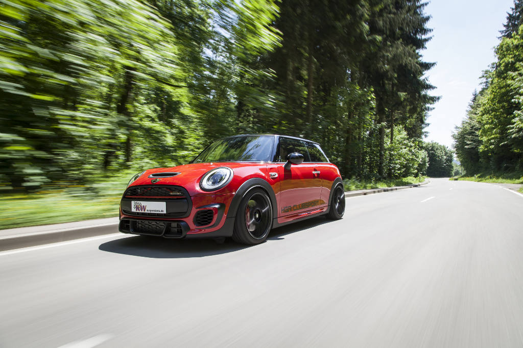 low_kw_mini_john-cooper-works_f56_fahraufnahme_002